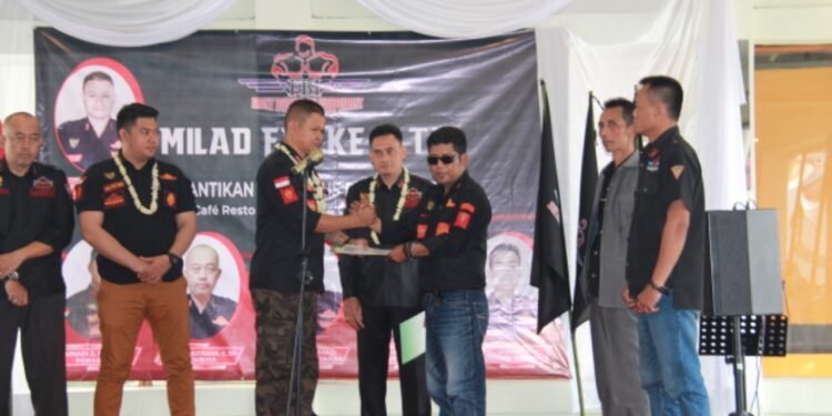 Heri Herianto (kacamata hitam), pimpin DPC FBI Cianjur