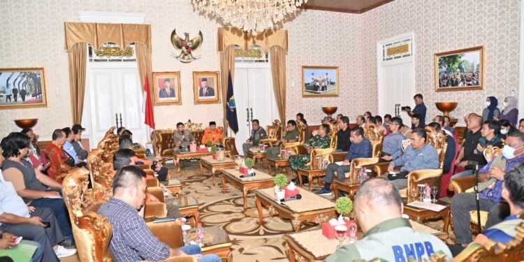 Suasana rapat koordinasi BNPB dengan Pemkab Cianjur. Foto: Medkom BNPB