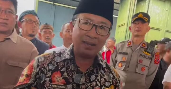 Gelar Operasi Pasar Murah di Cibeber, Bupati Cianjur Sediakan 5.100 Paket Sembako bagi Warga