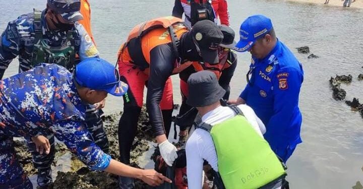 Nelayan Tenggelam di Pantai Sayang Heulang Garut, Tim Rescue Masih Lakukan Pencarian