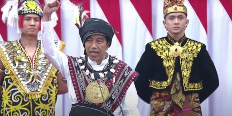 Jokowi tegaskan slogan Dirgahayu RI ke-78, terus melaju untuk Indonesia Maju. Foto: Rilis Setkab