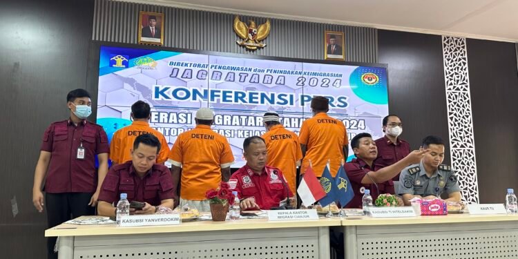 WNA Mesir, Sudah dan Aljazair diamankan petugas imigrasi di salah satu pesantren di Cipanas